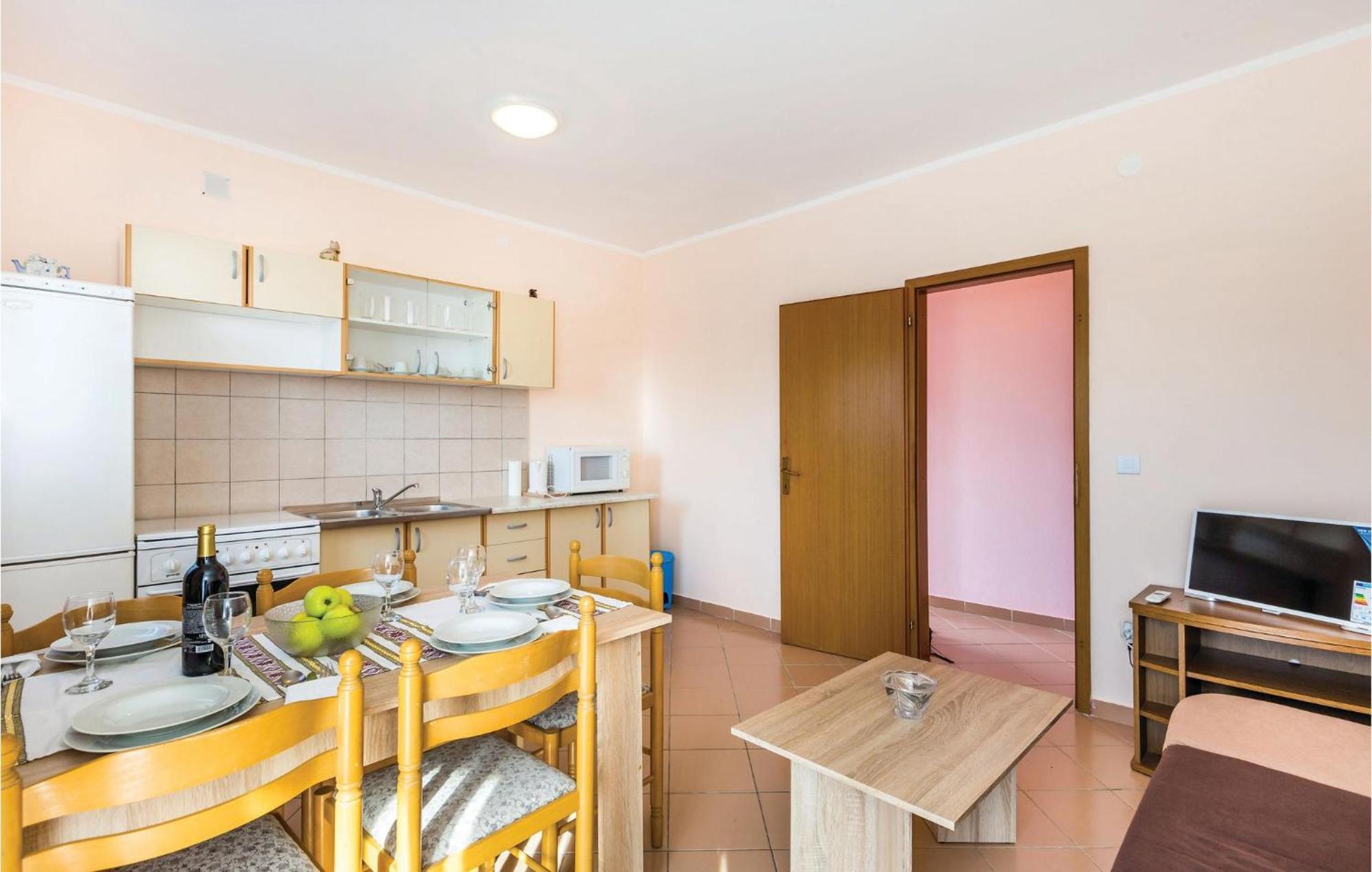 Nice Apartment In Matulji With Kitchen Esterno foto