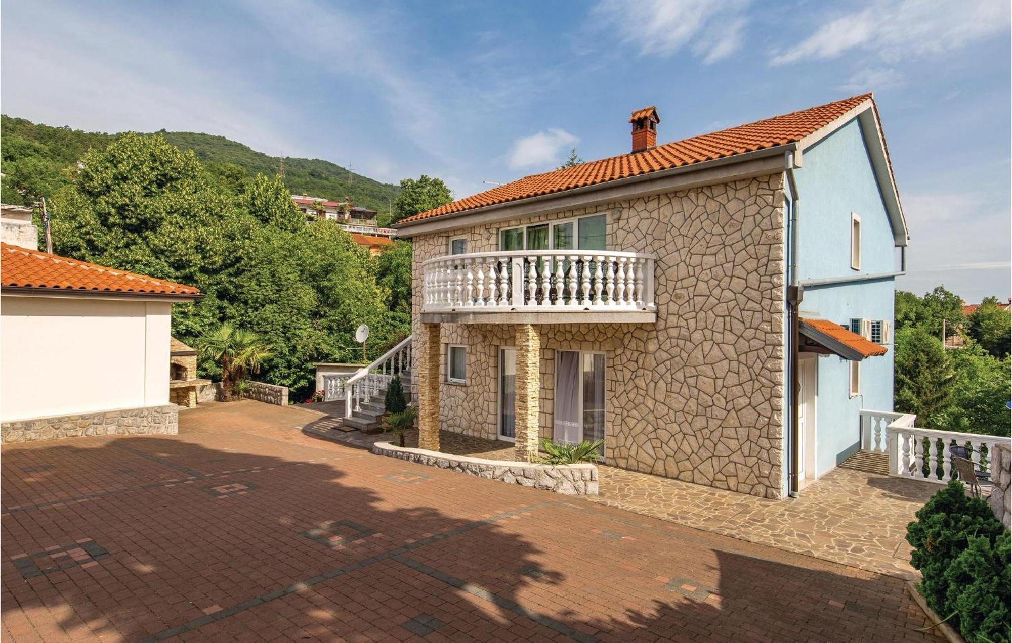 Nice Apartment In Matulji With Kitchen Esterno foto